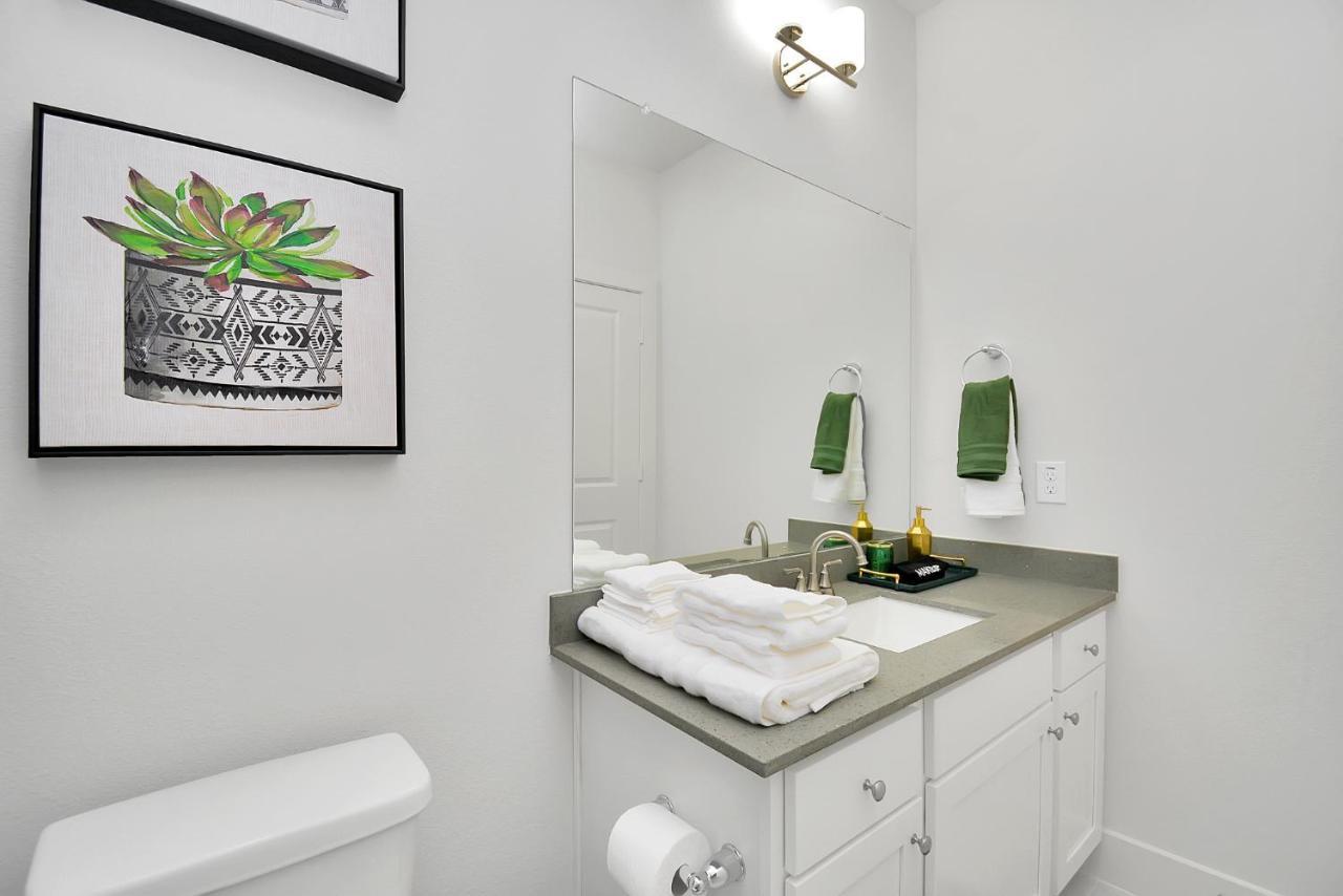 Emerald Palace - New, Modern 3Br Townhome Close To Downtown, Nrg, Med Ctr Houston Dış mekan fotoğraf